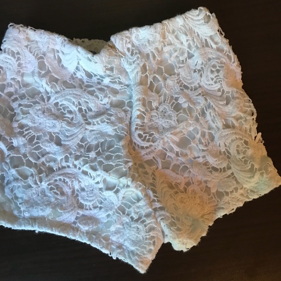 White Crochet Shorts - Picture 2 of 5